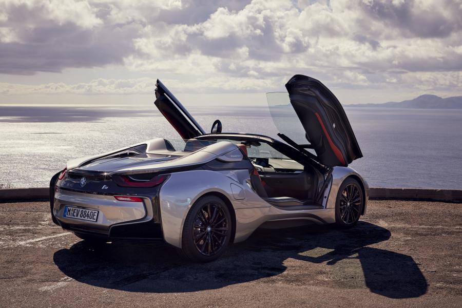  BMW i8 Roadster (I15) 2018 года  (WW) (фото 61 из 198)